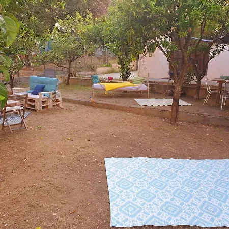 Ground Floor Of A Bucolic In Town, Garden Et Parking Holiday home *